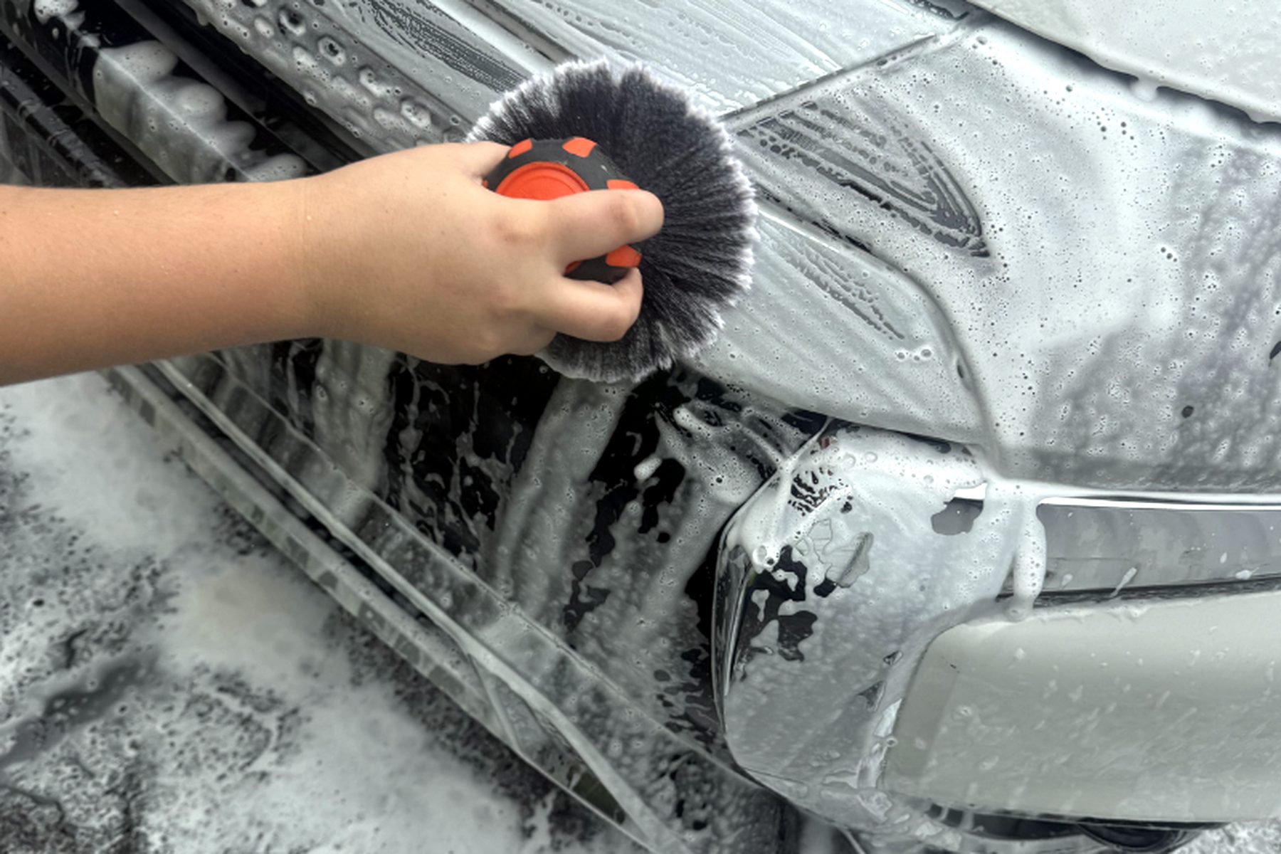 Mobile wash service on-site